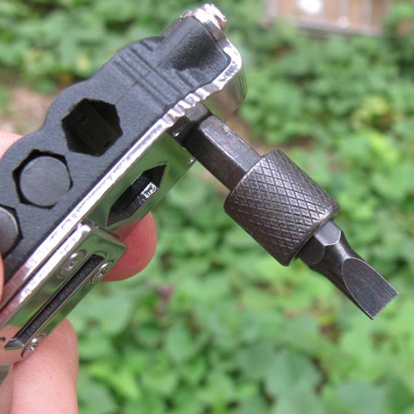 EDC Multifunctional Climbing Carabiner Paracord Buckle Screwdriver Flashlight Wrench Tool - photo 10